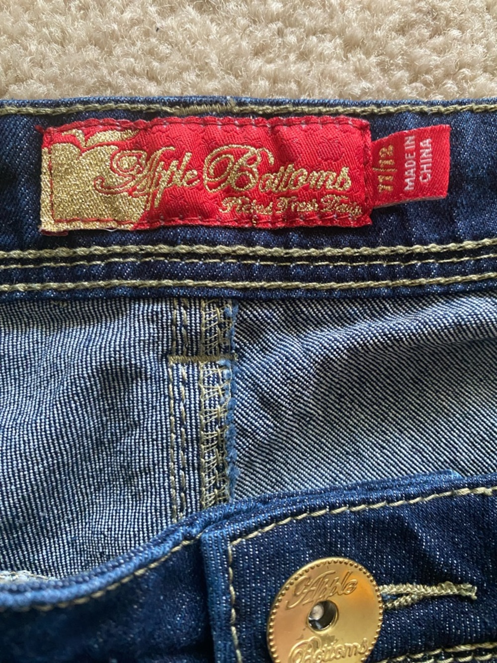 Apple bottom jeans size 11/12 excellent condition! - Picture 6 of 9